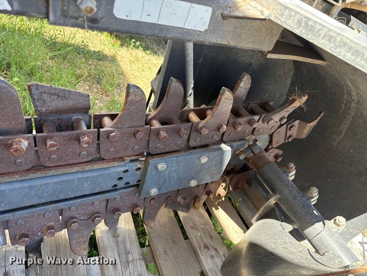 image for item DH1938 Bradco 612 trencher