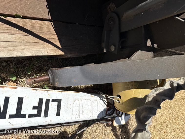 image for item DH1938 Bradco 612 trencher