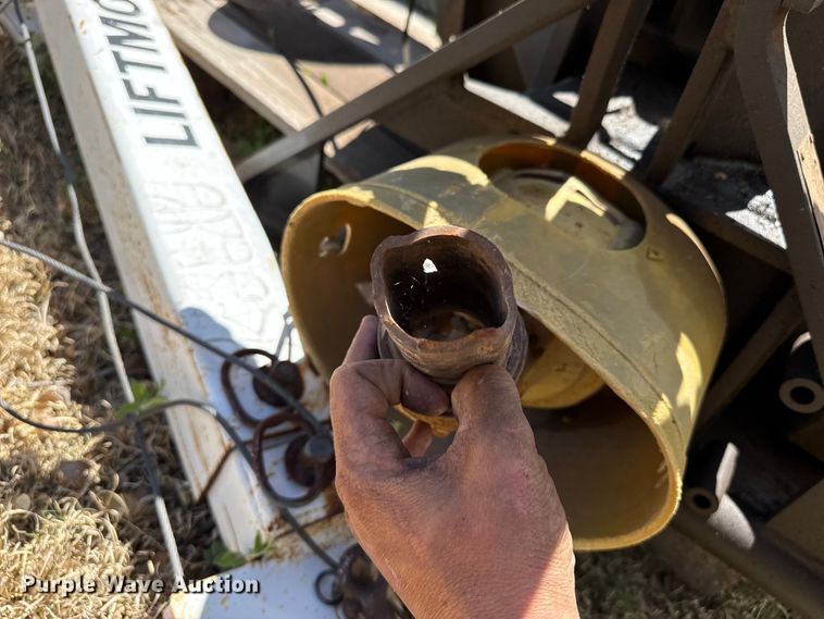 image for item DH1938 Bradco 612 trencher