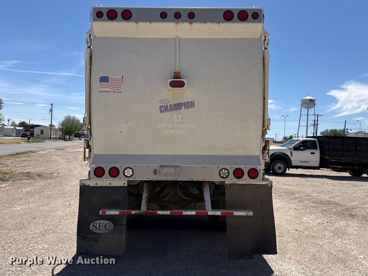 image for item DH1939 2021 Freightliner Business Class M2 refuse truck