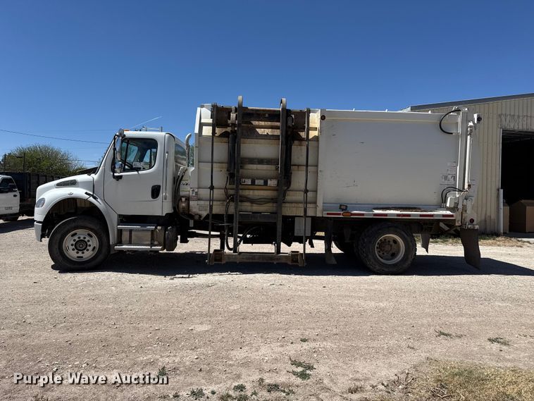 image for item DH1939 2021 Freightliner Business Class M2 refuse truck