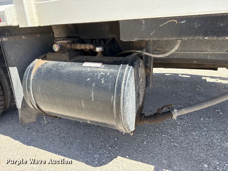 image for item DH1939 2021 Freightliner Business Class M2 refuse truck