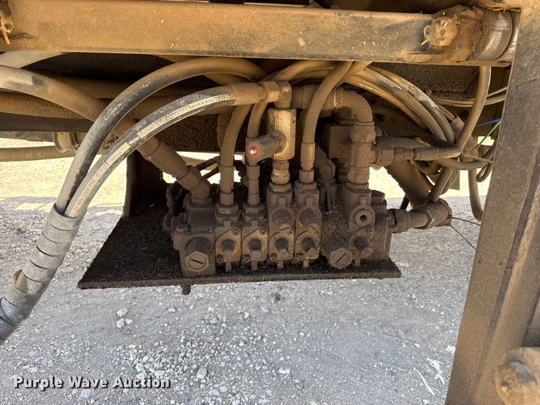 image for item DH1939 2021 Freightliner Business Class M2 refuse truck