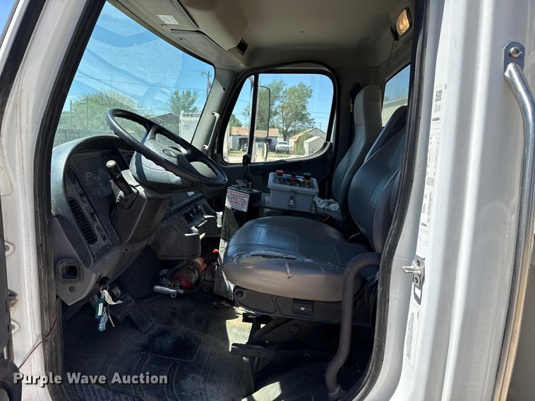 image for item DH1939 2021 Freightliner Business Class M2 refuse truck