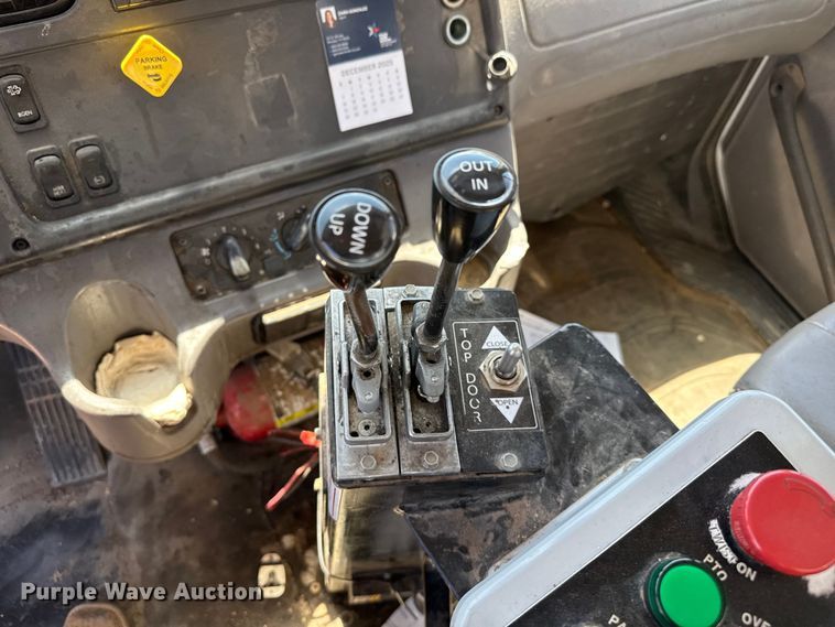 image for item DH1939 2021 Freightliner Business Class M2 refuse truck