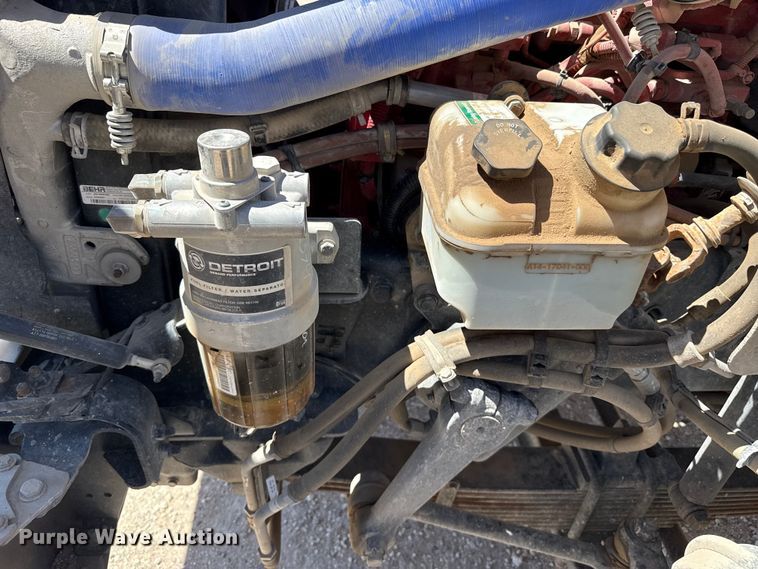 image for item DH1939 2021 Freightliner Business Class M2 refuse truck