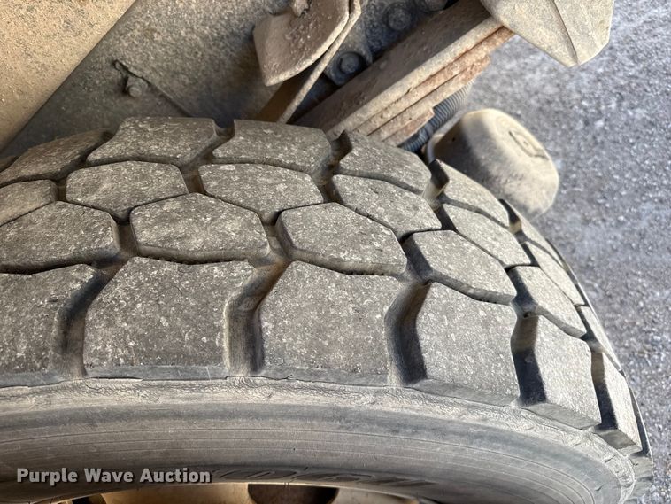 image for item DH1939 2021 Freightliner Business Class M2 refuse truck