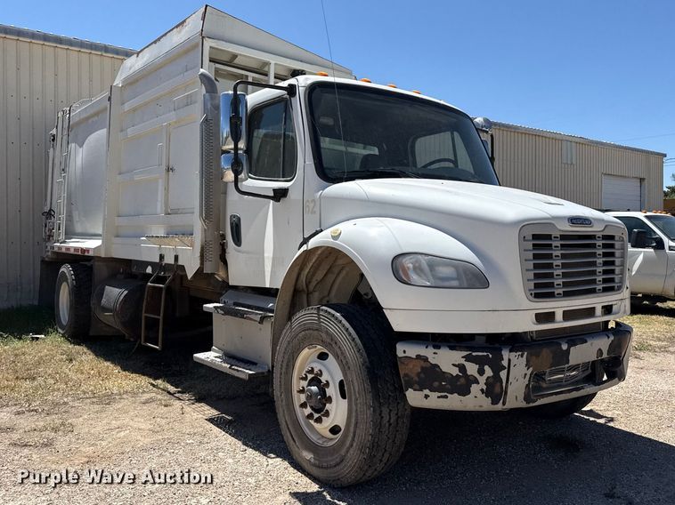 image for item DH1940 2017 Freightliner Business Class M2 refuse truck