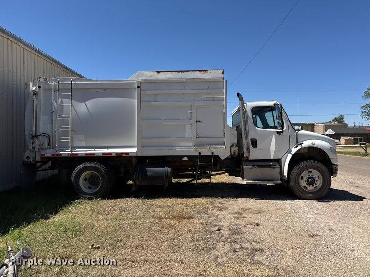 image for item DH1940 2017 Freightliner Business Class M2 refuse truck