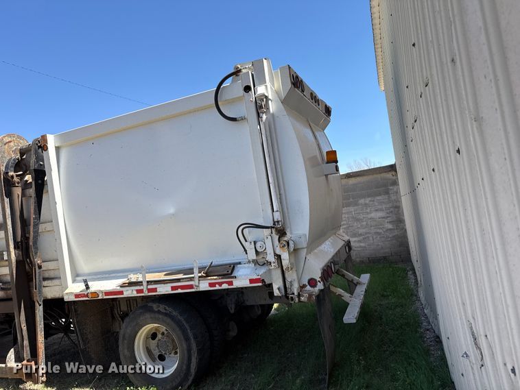 image for item DH1940 2017 Freightliner Business Class M2 refuse truck