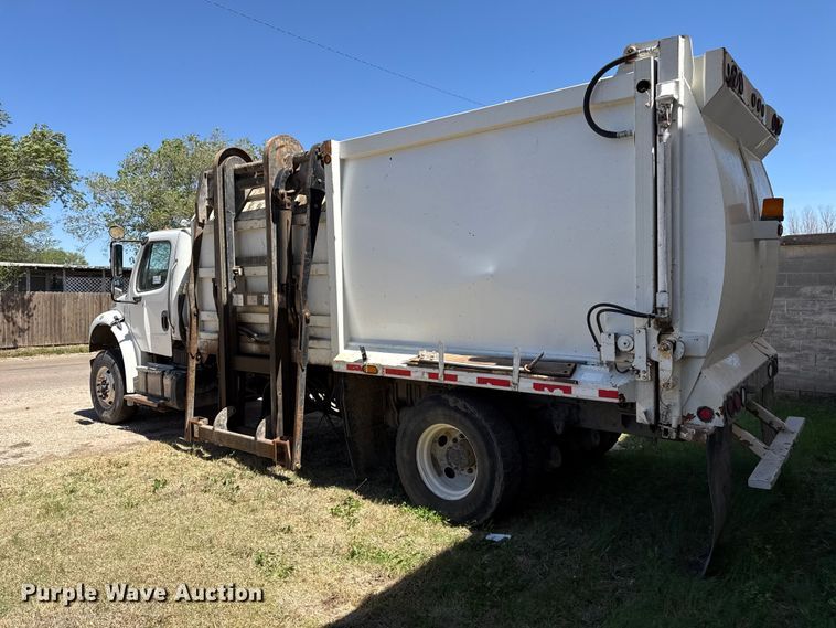 image for item DH1940 2017 Freightliner Business Class M2 refuse truck