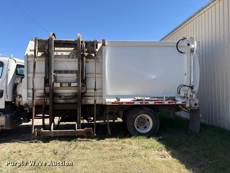 image for item DH1940 2017 Freightliner Business Class M2 refuse truck