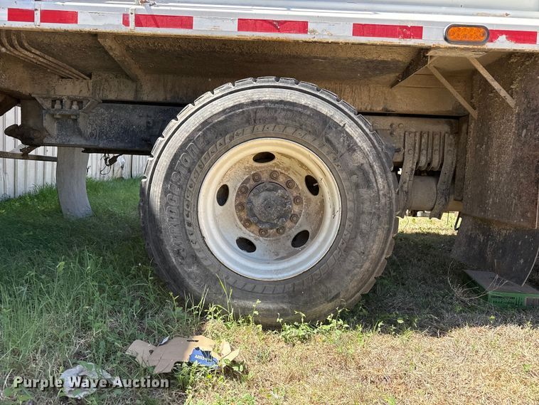 image for item DH1940 2017 Freightliner Business Class M2 refuse truck