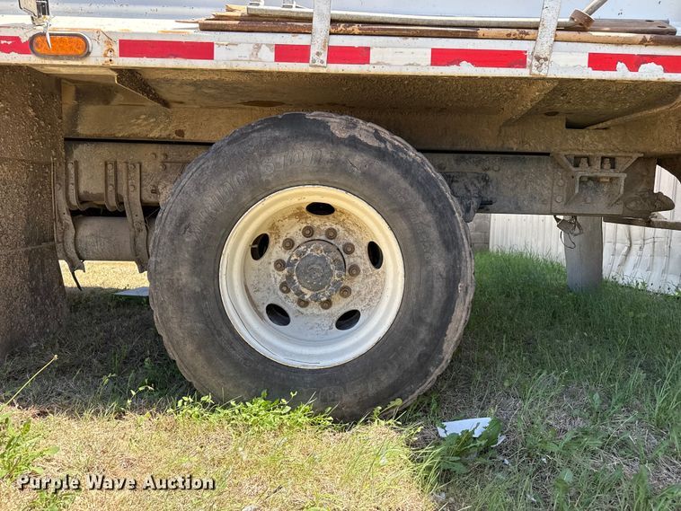 image for item DH1940 2017 Freightliner Business Class M2 refuse truck