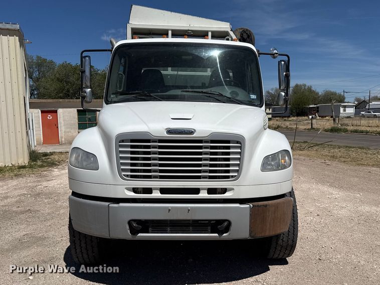 image for item DH1941 2014 Freightliner Business Class M2 refuse truck