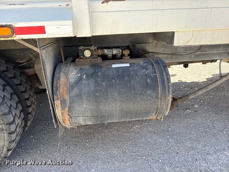 image for item DH1941 2014 Freightliner Business Class M2 refuse truck