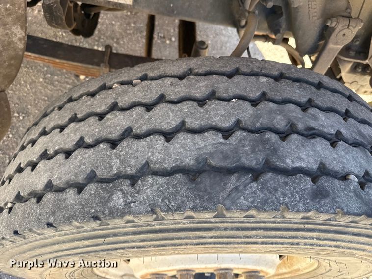 image for item DH1941 2014 Freightliner Business Class M2 refuse truck