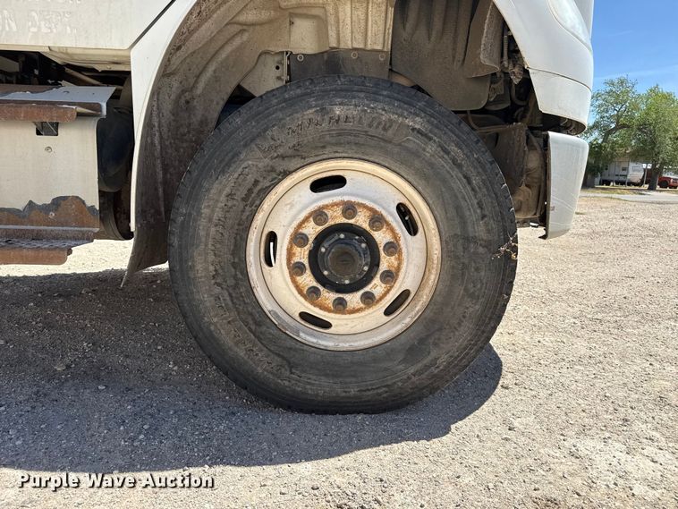 image for item DH1941 2014 Freightliner Business Class M2 refuse truck