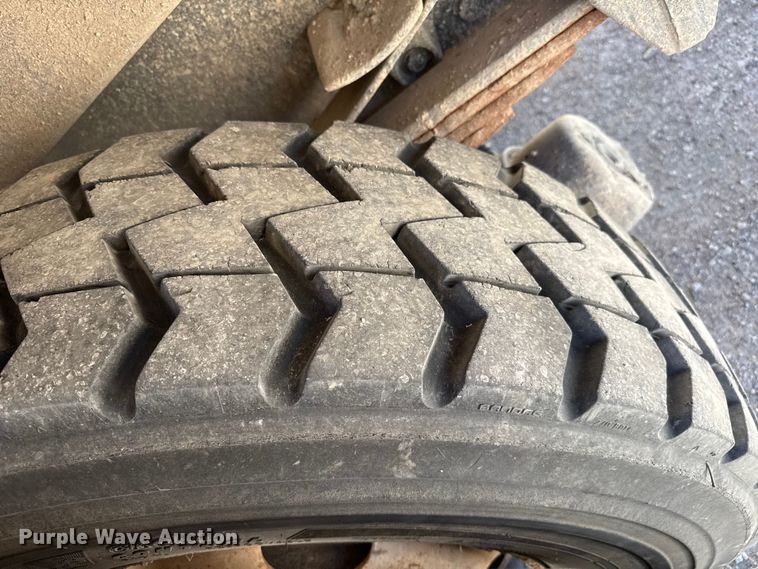 image for item DH1941 2014 Freightliner Business Class M2 refuse truck