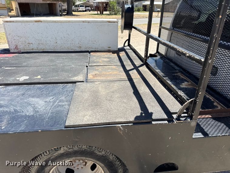 image for item DH1942 2012 Ford F350 Super Duty flatbed pickup truck