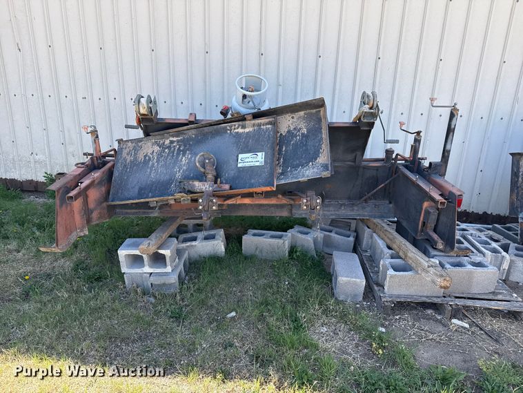 image for item DH1943 Pave-A-Lot truck mounted screed