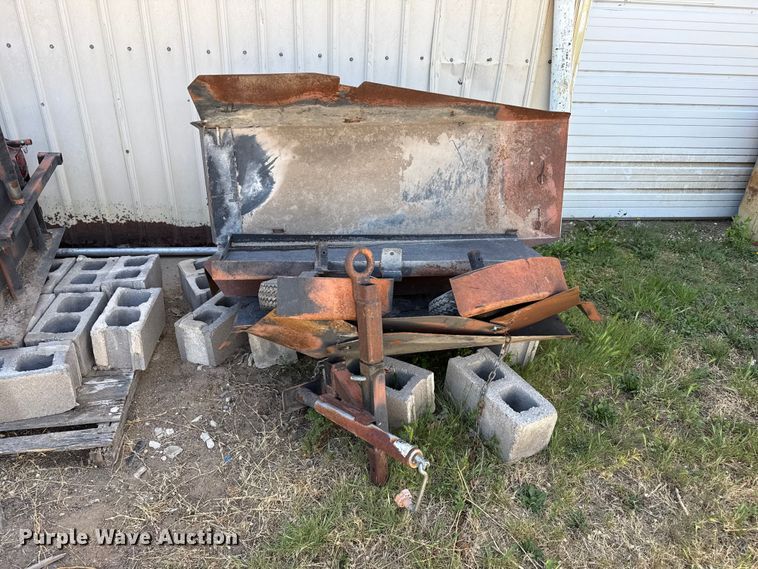 image for item DH1943 Pave-A-Lot truck mounted screed