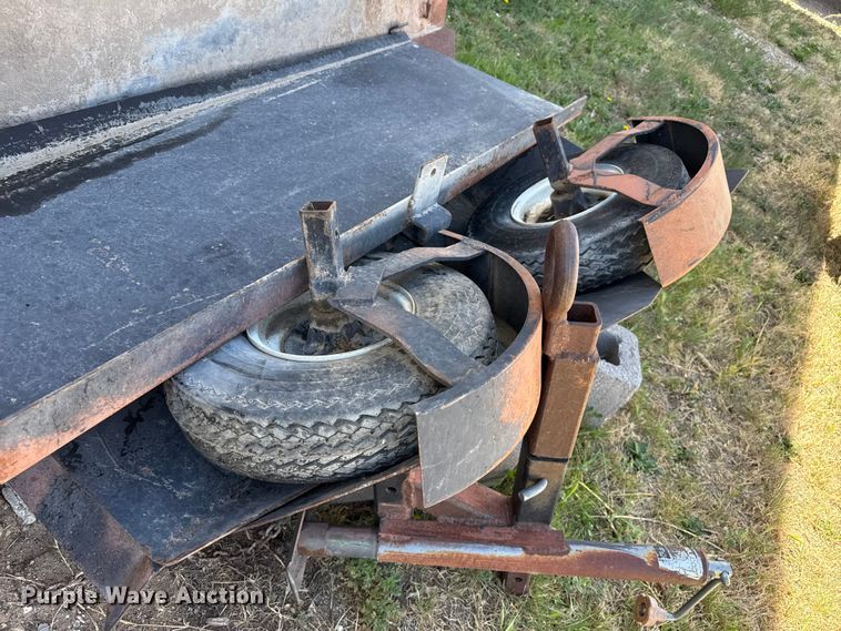 image for item DH1943 Pave-A-Lot truck mounted screed
