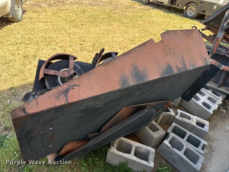 image for item DH1943 Pave-A-Lot truck mounted screed