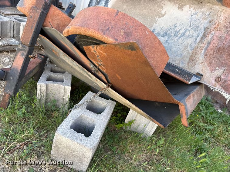 image for item DH1943 Pave-A-Lot truck mounted screed