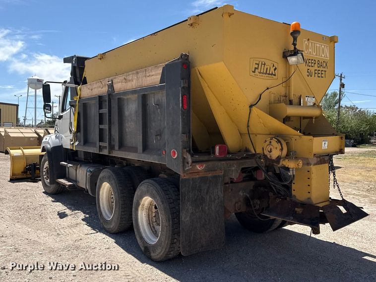 image for item DH1944 2013 Freightliner 108SD dump truck