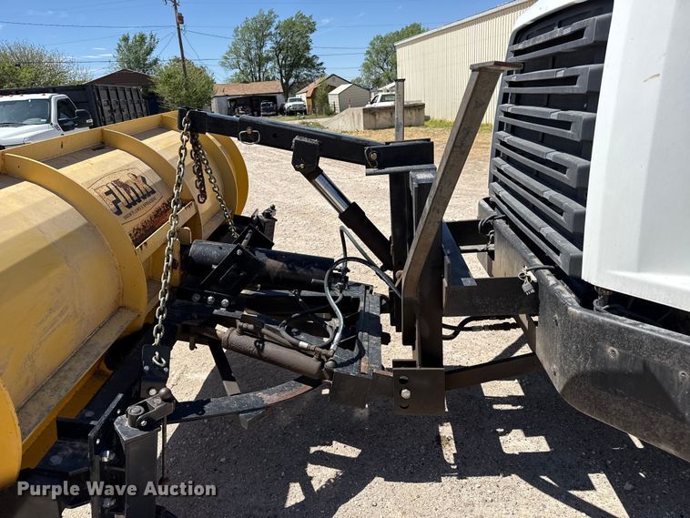 image for item DH1944 2013 Freightliner 108SD dump truck