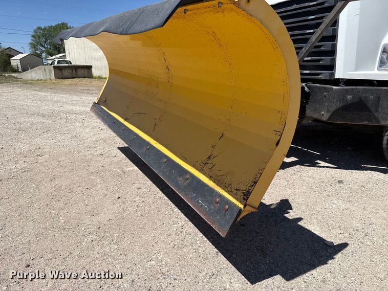 image for item DH1944 2013 Freightliner 108SD dump truck