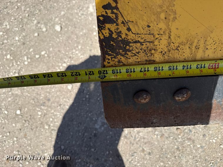 image for item DH1944 2013 Freightliner 108SD dump truck