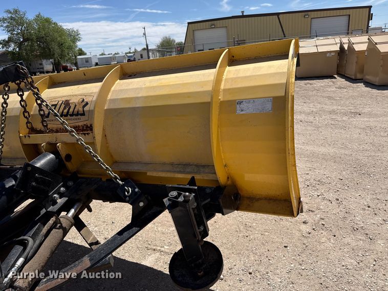 image for item DH1944 2013 Freightliner 108SD dump truck