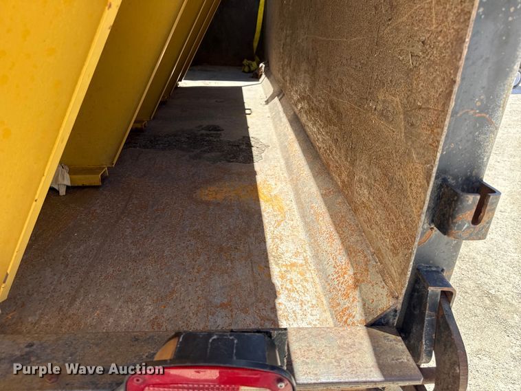 image for item DH1944 2013 Freightliner 108SD dump truck