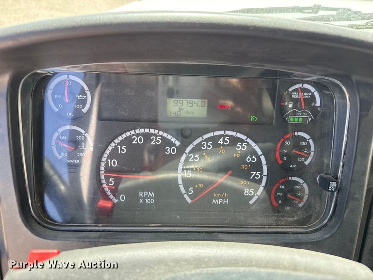 image for item DH1944 2013 Freightliner 108SD dump truck