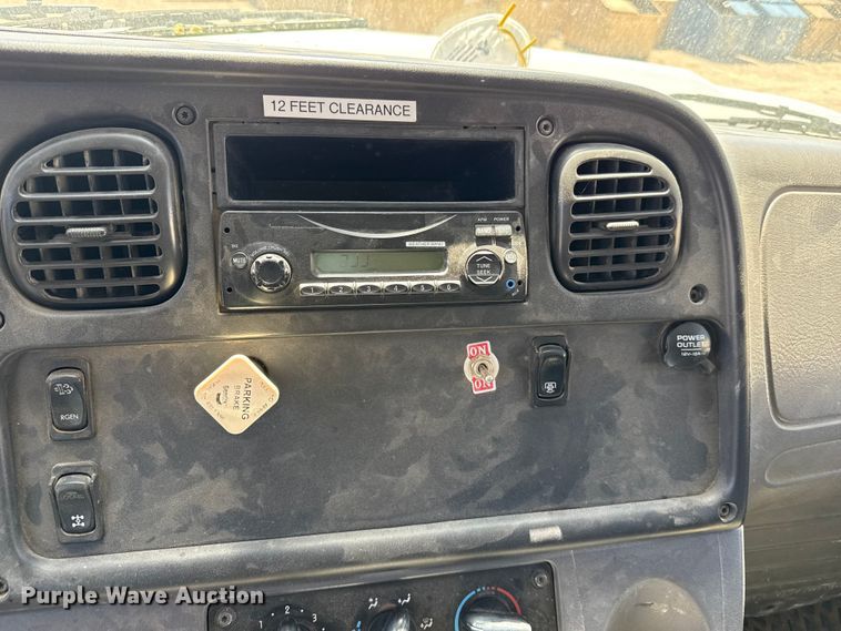 image for item DH1944 2013 Freightliner 108SD dump truck