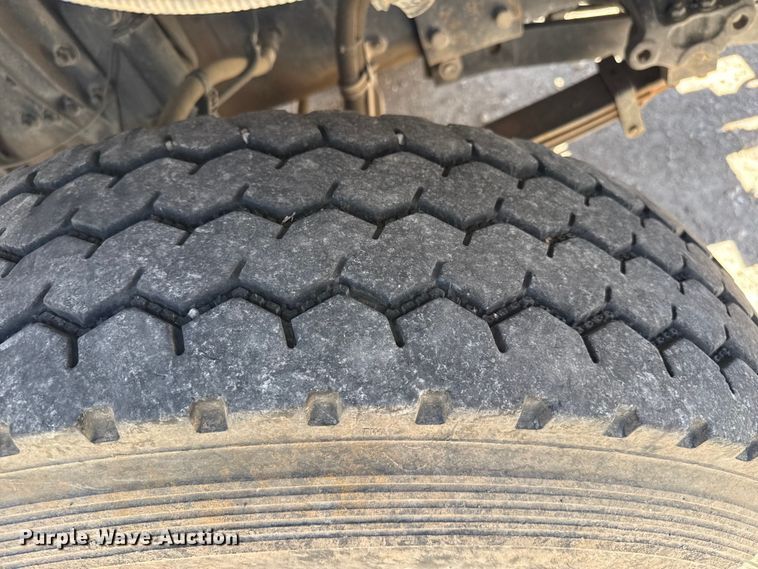 image for item DH1944 2013 Freightliner 108SD dump truck