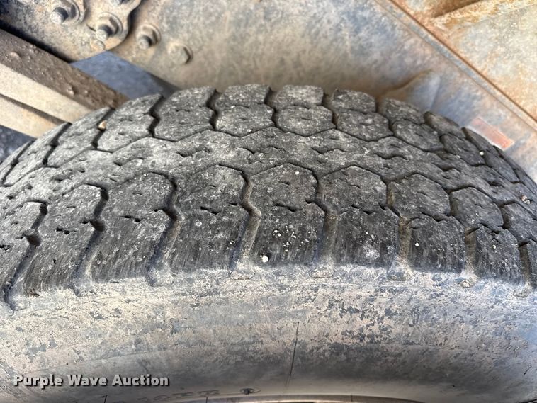 image for item DH1944 2013 Freightliner 108SD dump truck