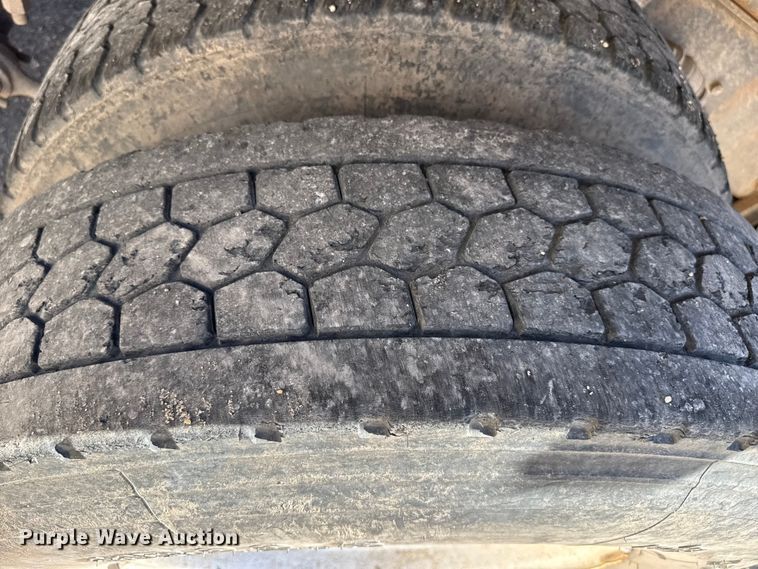 image for item DH1944 2013 Freightliner 108SD dump truck