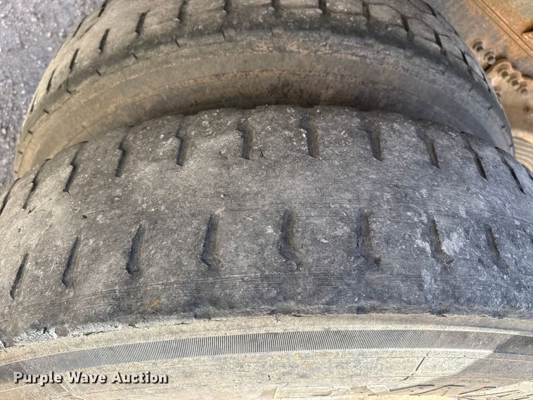 image for item DH1944 2013 Freightliner 108SD dump truck