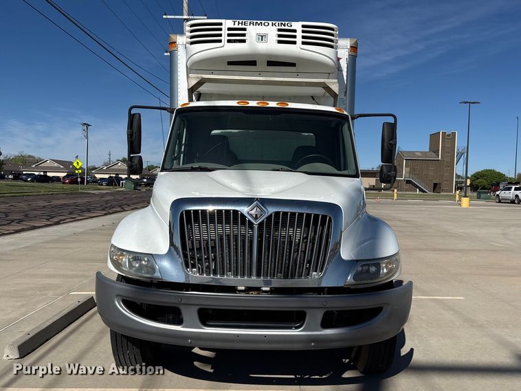 image for item DH1947 2008 International 4300 box truck