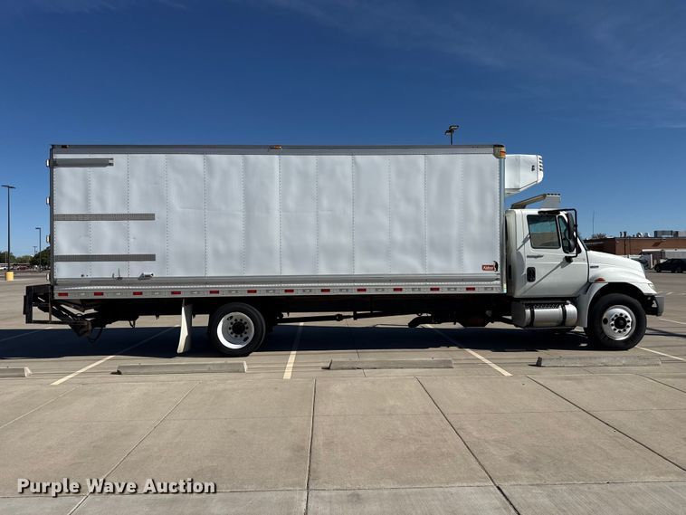 image for item DH1947 2008 International 4300 box truck