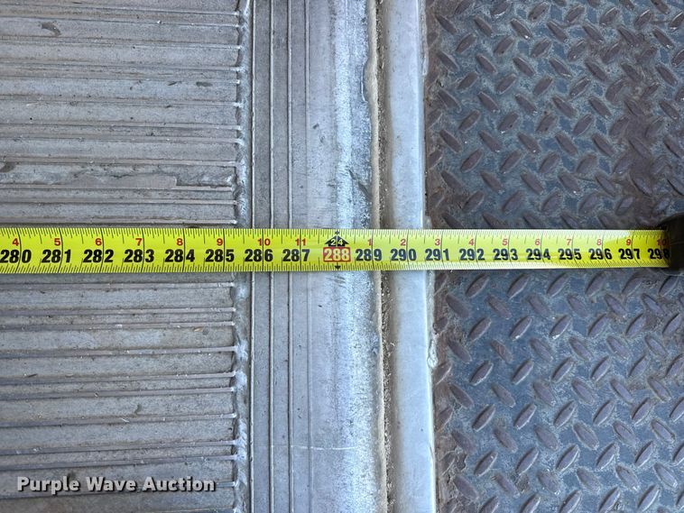 image for item DH1947 2008 International 4300 box truck