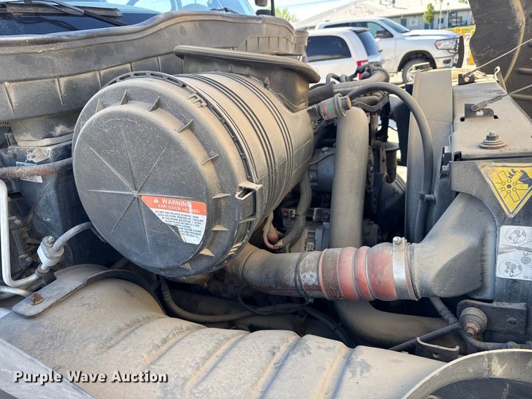 image for item DH1947 2008 International 4300 box truck