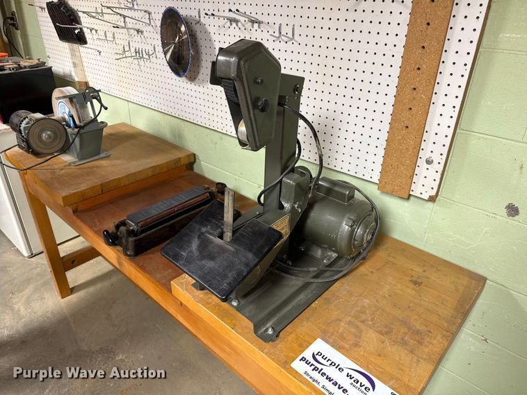 image for item DH1948 Shop tools