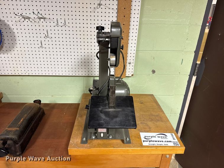 image for item DH1948 Shop tools