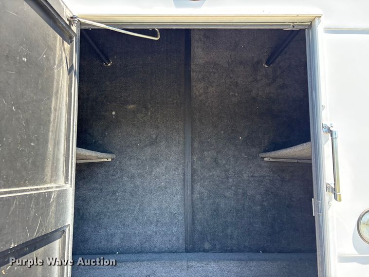 image for item DU0423 2002 Champion Freightliner FB65 shuttle bus