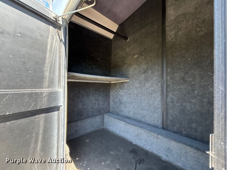 image for item DU0423 2002 Champion Freightliner FB65 shuttle bus