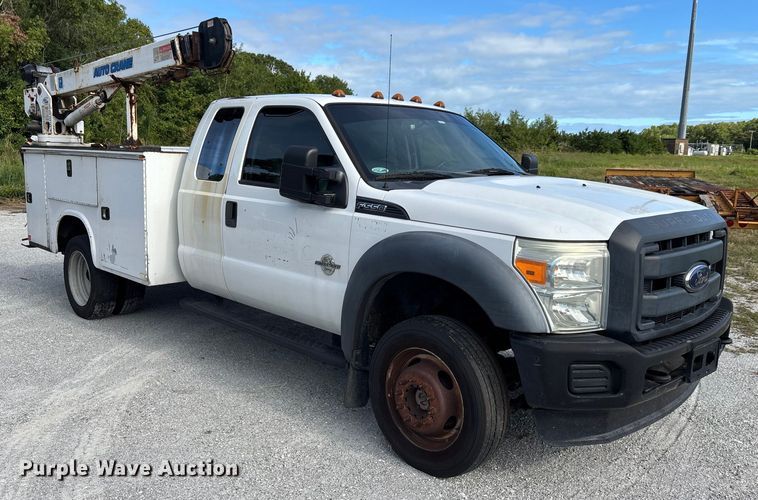 image for item DU2626 2015 Ford F550 Super Duty utility / service truck